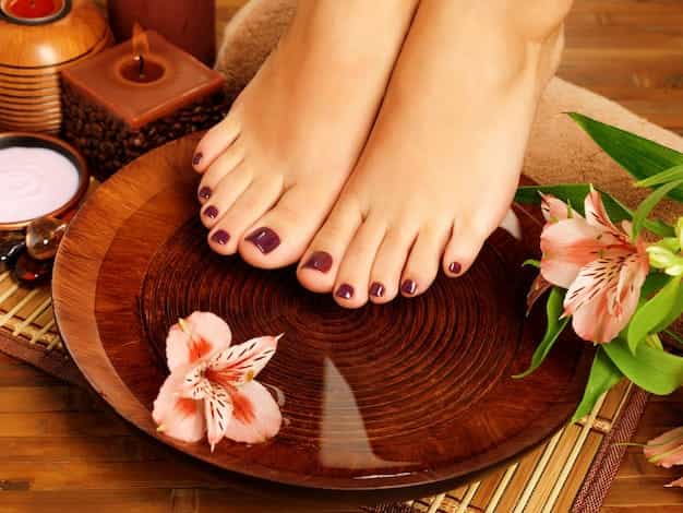 VLCC Pedicure Package